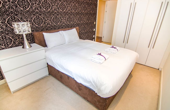 Canary Wharf - Corporate River View Apartments - Photo 22