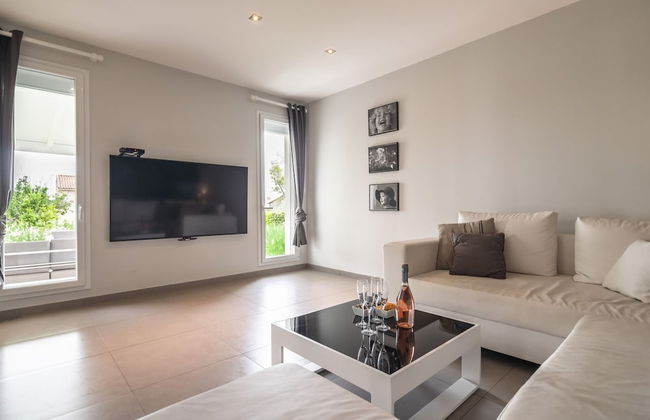 Luxurious Villa in Saint Genies de Fontedit With Heated Pool - Foto 28