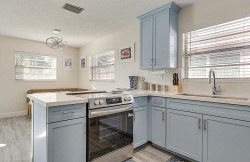 Walk to Shops and Eats, 3 Mi to Beach! Hollywood Gem - Photo 10