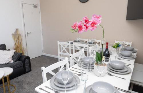 Open Mind Property - Hot Tub, 7 Beds & Free Parking - Foto 15