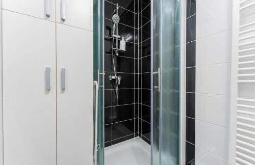 Zagreb 113 - Bedroom - New - Apartment - Parking - Flexible Keybox Entry - Modern - Monthly Rent - WiFi - Foto 7