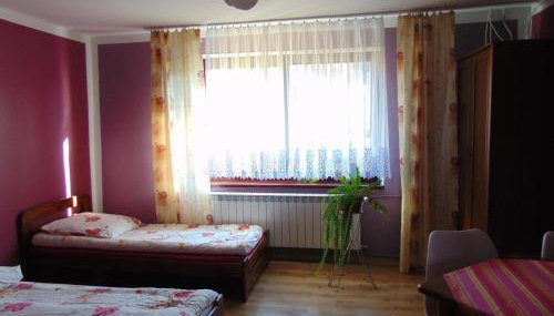POD RÓŻĄ - Foto 5