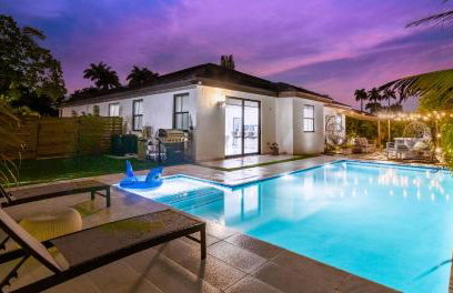 Tropical Villa wJacuzzi Big Terrace & Billiards - Foto 18