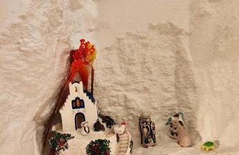 Ioulis Century Home - Photo 66