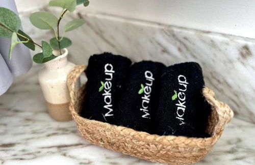 Pool House Retreat near LAX, SoFi & Beach - Foto 25