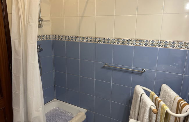 Poolside Apartment with 2 bedrooms, patio and BBQ - Foto 23