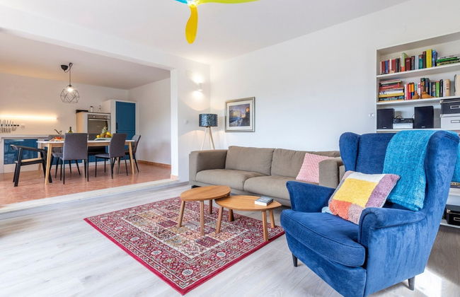 Serene Rural Villa With Pool, Sun Deck, and Children's Play Area - Foto 24