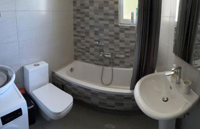 Melina's house - Photo 6