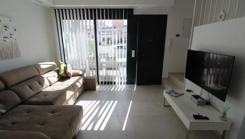 Fabulous Villa with private pool & large roof solarium - Foto 5