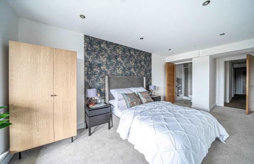 Leeds City Centre 2BR Apartment - Luxury Stay with Private Terrace - Foto 58