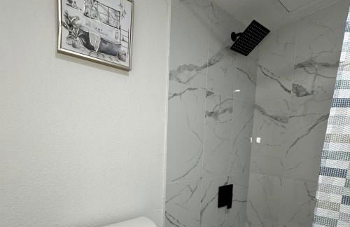 2BD - 1 Dallas l FIFA READY l 5 Min from Love Field - Foto 38