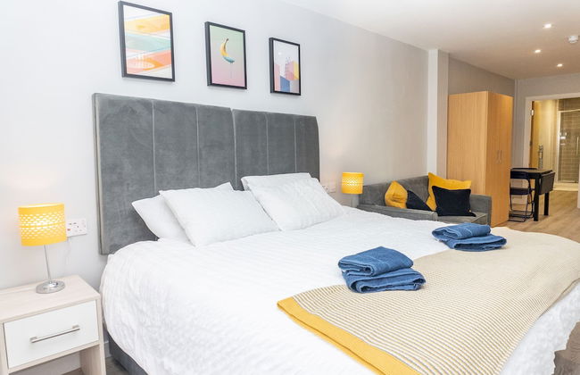 Spa Court - Photo 25