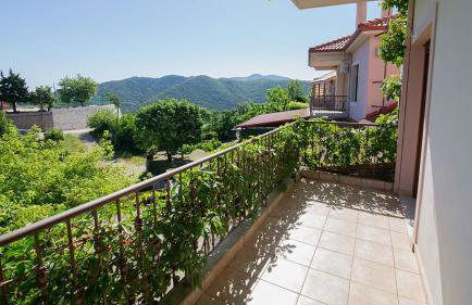 Ξενώνας Μενελαΐς - Menelais Apartments - Photo 25