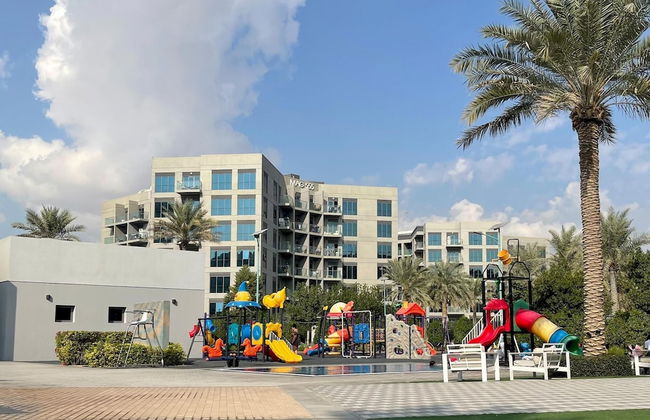 Elite LUX Holiday Homes - Cozy Modern 1BR in Dubai South - Photo 10