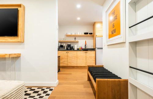 Simple La Jolla 2 bedroom - Alley Unit - Photo 5