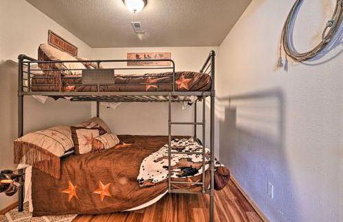 Peaceful Superior Home with Fire Pit and Mtn View - Foto 25