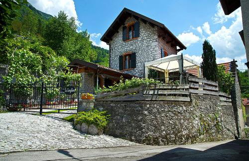 Cottage in Italy With Alpine Fireplace - Foto 55