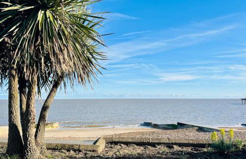 4-Bedroom House 5 mins to Beach & Parking - Foto 18