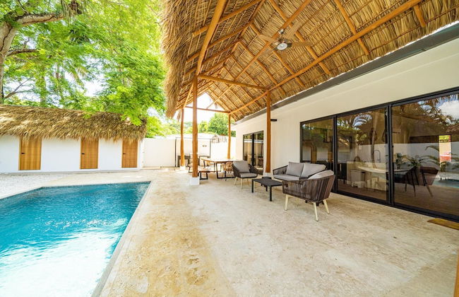 Tropical Brand new 4 BR gem in Potrero Near Beach - Casa Marzo - Photo 5