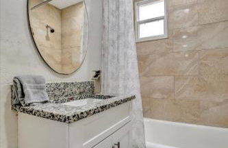 Half Mile from ZooTampa - Fun - Foto 14