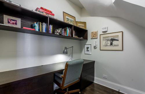 Logan Blvd Luxury! Enjoy the Well-Equipped Kitchen and Prime Location apts - Foto 5