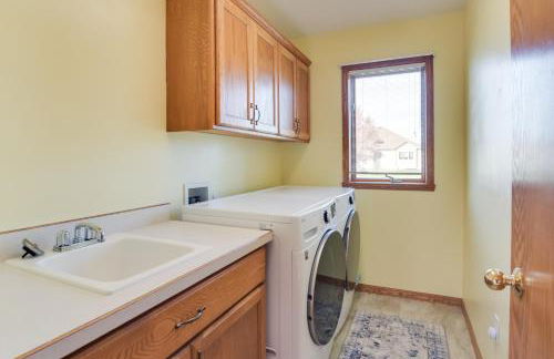 5 Mi to Dtwn Pet-Friendly Wheatland Twin Home! - Foto 24