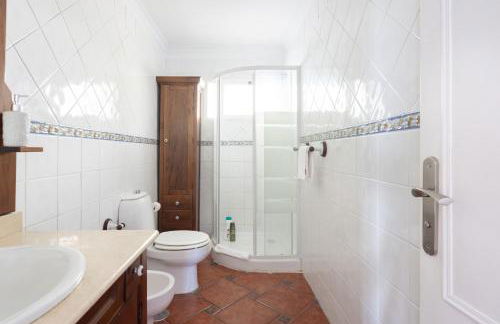 Fantasticas vistas al mar, playa y piscina - Foto 16