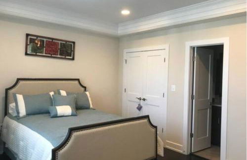 Entire Extra Large Luxury 3 Bedrooms Condo - Photo 20
