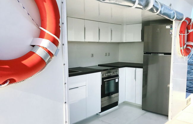 Nyaman Catamaran - Foto 11