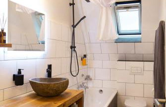 Renoviertes Design Apartment mit Toller Terasse - Foto 6