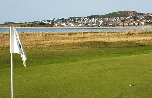 Seaside Escape - Deganwy Beach Cottage - Sea Views & Golf Course Views - Photo 33