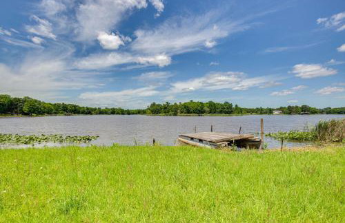 Cabin on Lake Raymond Gary with Dock, Grill and Views! - Foto 22