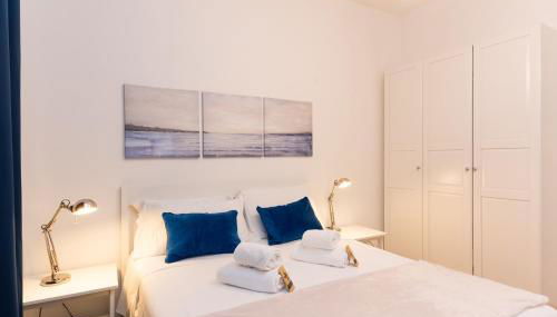 PROMO INIZIO ANNO, Eleganza in Centro Città, Mare e Parcheggio a Due Passi - Foto 5, towels, wardrobe