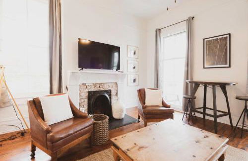 Massive 9BDR Courtyard Estate Near Forsyth Park - Foto 58