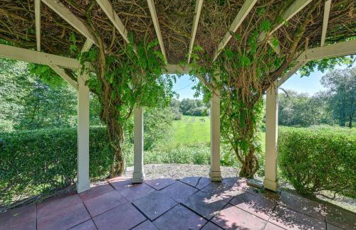 Historic Auburn House on 37 Acres with Private Lake! - Foto 43