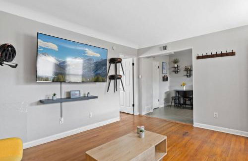 10 min to Red Rocks & KING BED & 7min to I70 & DT Golden & STR-25-0009 - Photo 20