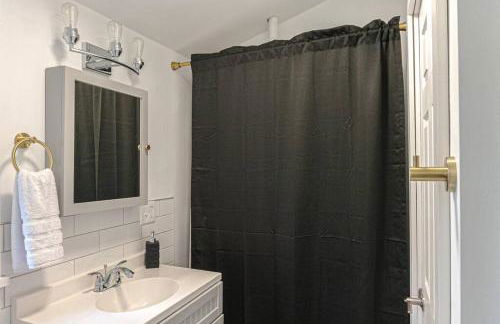 Campfire Cottage Fireplace, fire pit & no chores! - Foto 10