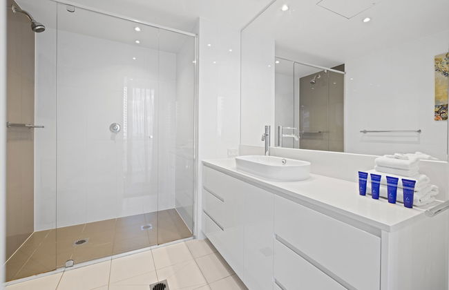 Pool and Ocean Views at the H-Residences - Foto 22