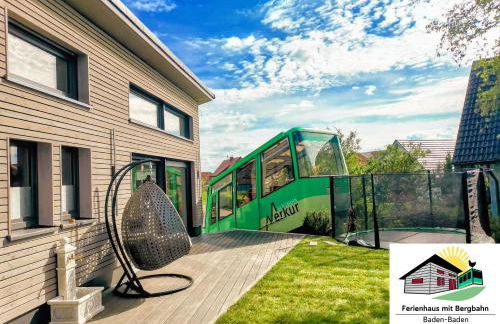 Exklusives Holzhaus mit Bergbahn - Baden-Baden im Schwarzwald - Foto 1