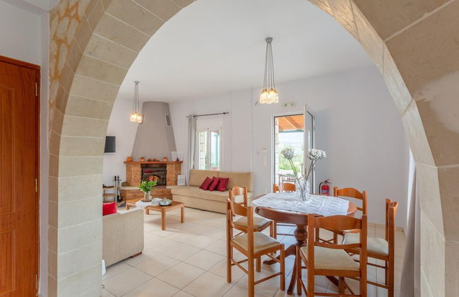 Villa Giannis Large Private Pool Walk to Beach A C Wifi Car Not Required Eco-friendly - 2088 - Foto 20