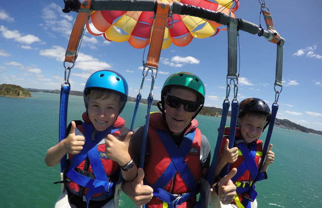 Parasailing en Bahía de las Islas - Foto 3