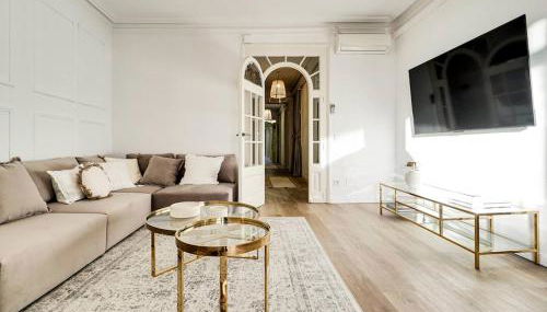 Casa modernista en Paseo de Gracia - Photo 2