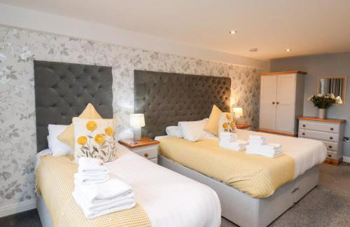 Mallard Engine Shed - Photo 16