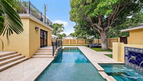 Palm Haven - Tropical Chic Home with Pool in Grandview Heights - Foto 3