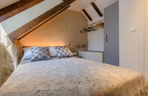 Luxury Apt Petra in 400 year old stone house 4+2 - Photo 49