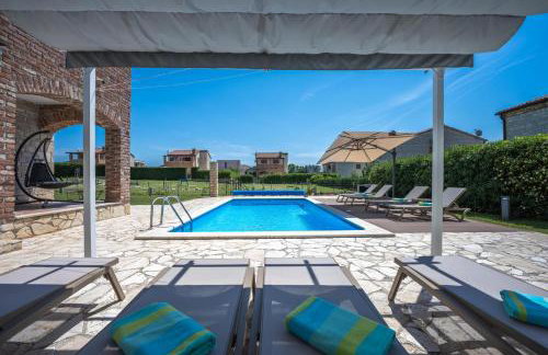 Paradis Villa Stone Queen with Heated Pool - Foto 7