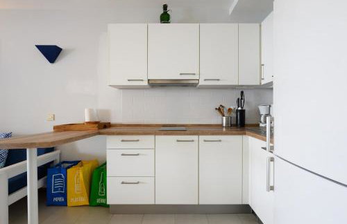 Charming Apartment with Terrace, Swimming pool and Sea views - Foto 24