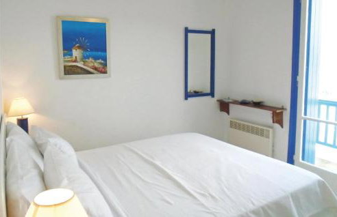 3 Bedroom Awesome Apartment In Panormos - Photo 15