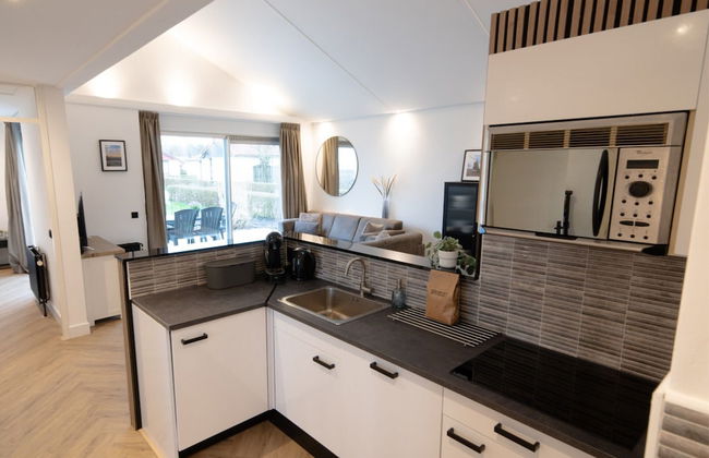 Wellness Bungalow With Whirlpool and Sauna - Foto 6