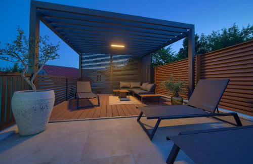 Villa Viverum with heated salt water pool - Photo 10